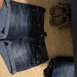 NWOT Mossimo high rise midi denim shorts